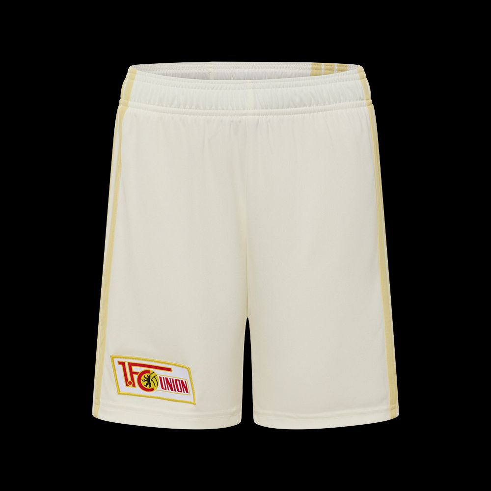 Weiße Sportshorts mit gelben Akzenten und einem Logo von 1. FC Union Berlin.