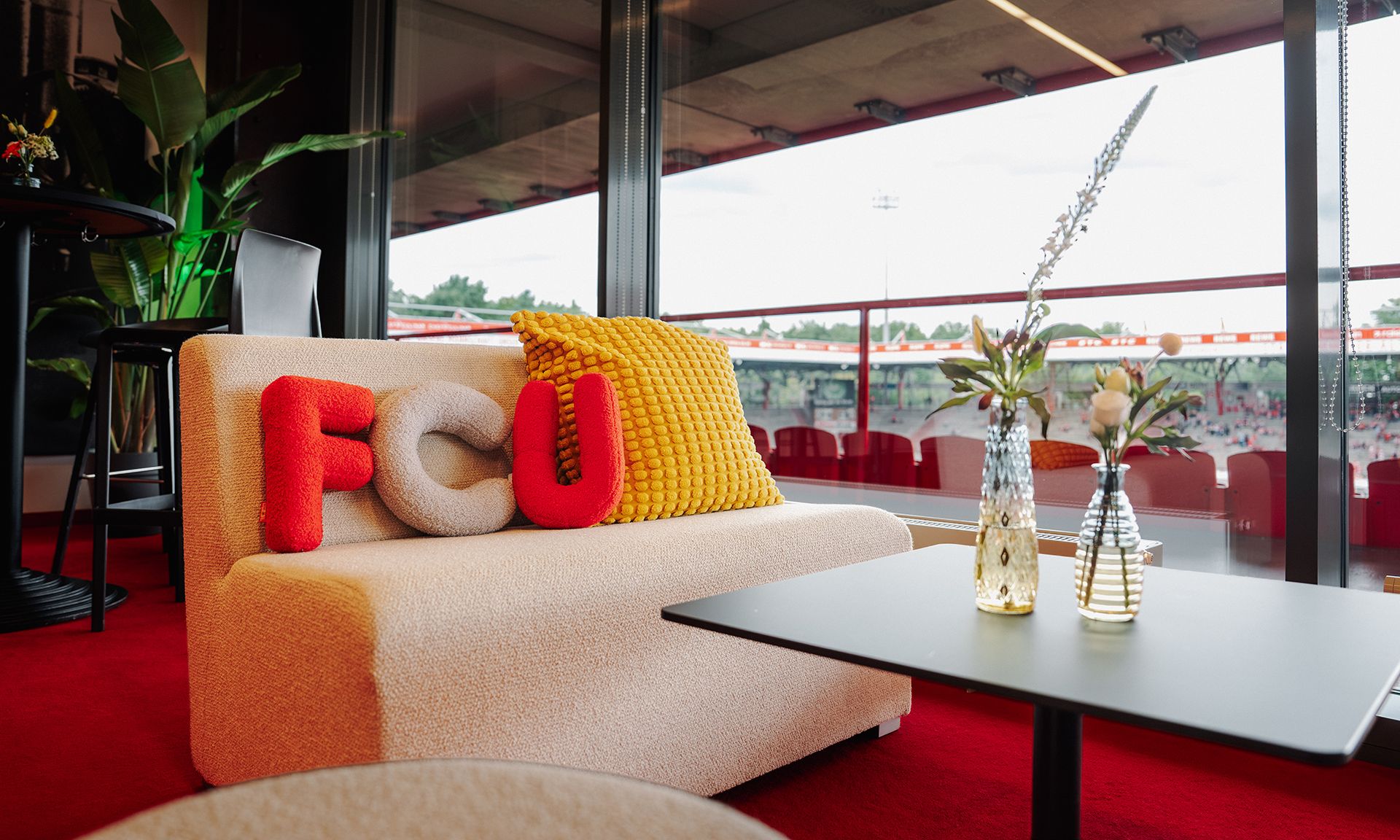Eisern Lounges glänzen mit neuem Ambiente