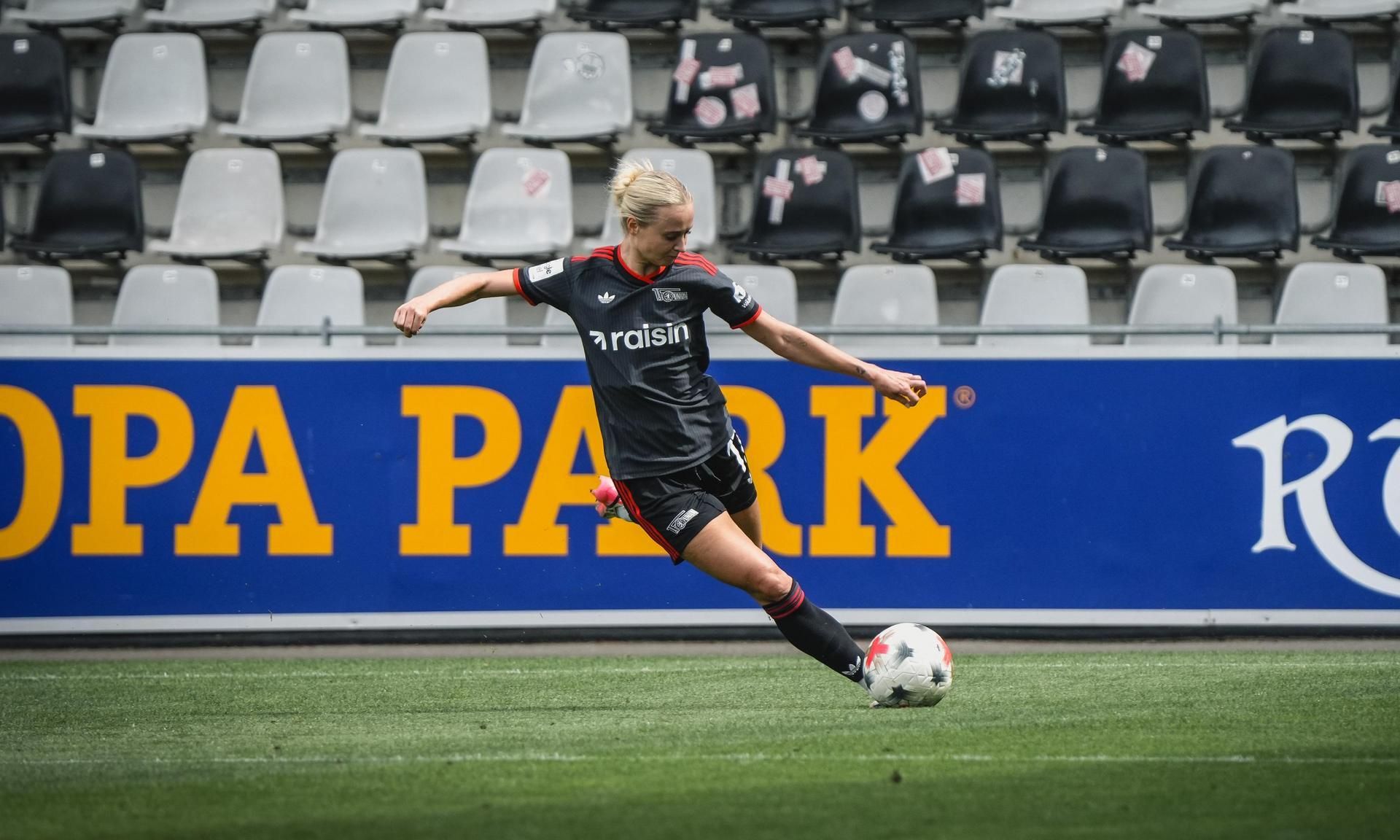 Union-Frauen spielen bei Köln-Frauen