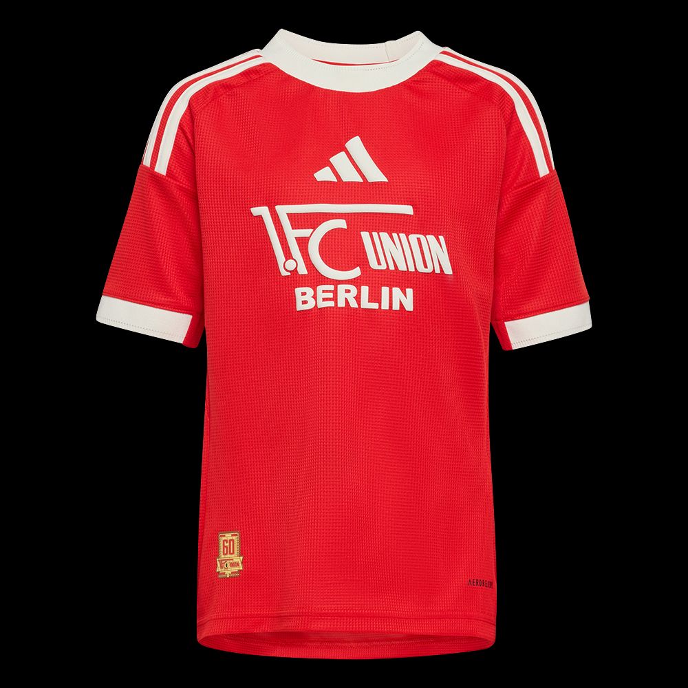 Rotes Fußballtrikot mit weißen Streifen und dem Schriftzug „1. FC UNION BERLIN“ auf der Vorderseite.