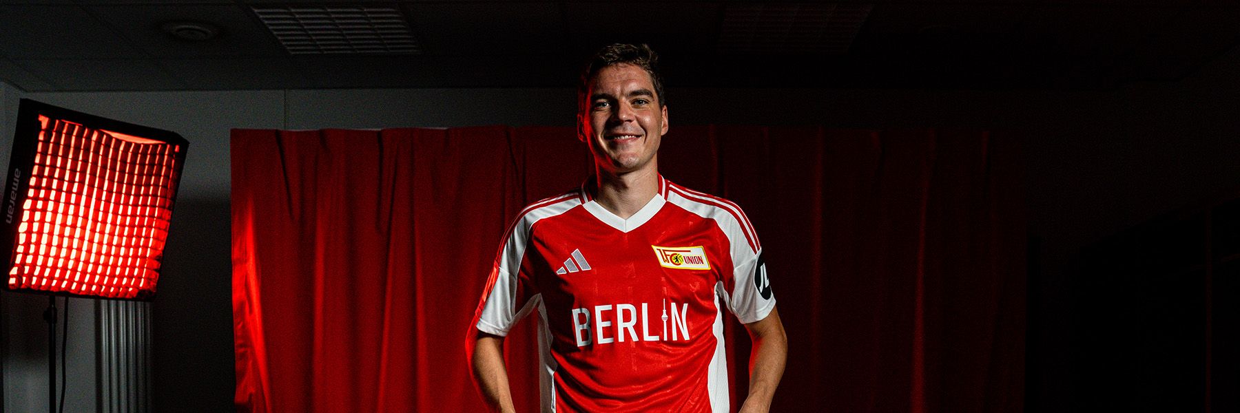 Union Sign Robert Skov 