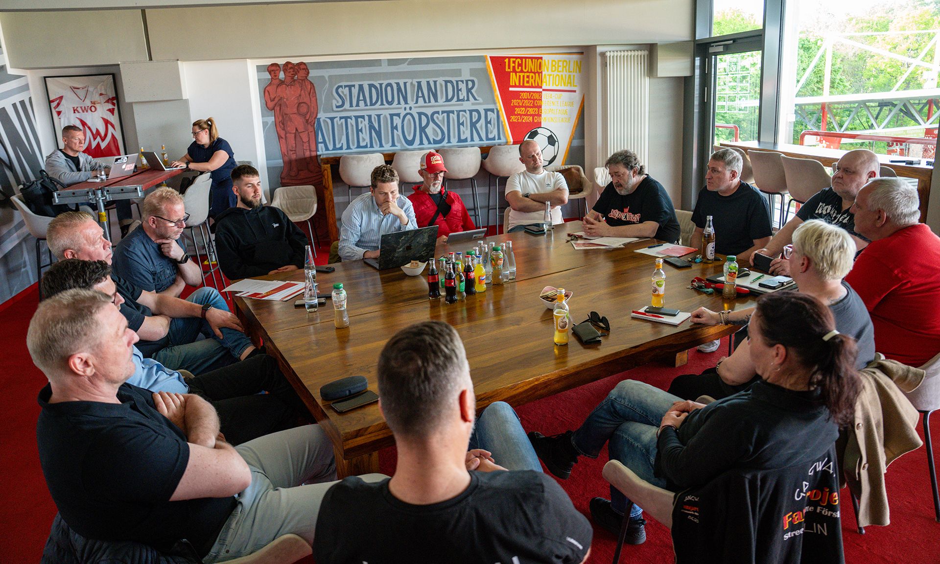  Auftakt zum Club-Fan-Dialog