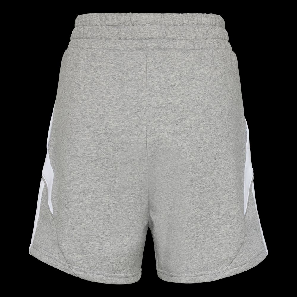 Graue Shorts aus Sweatstoff. Sie haben einen elastischen Bund. Es gibt weiße Streifen an den Seiten. Das Bild zeigt die Shorts von hinten.