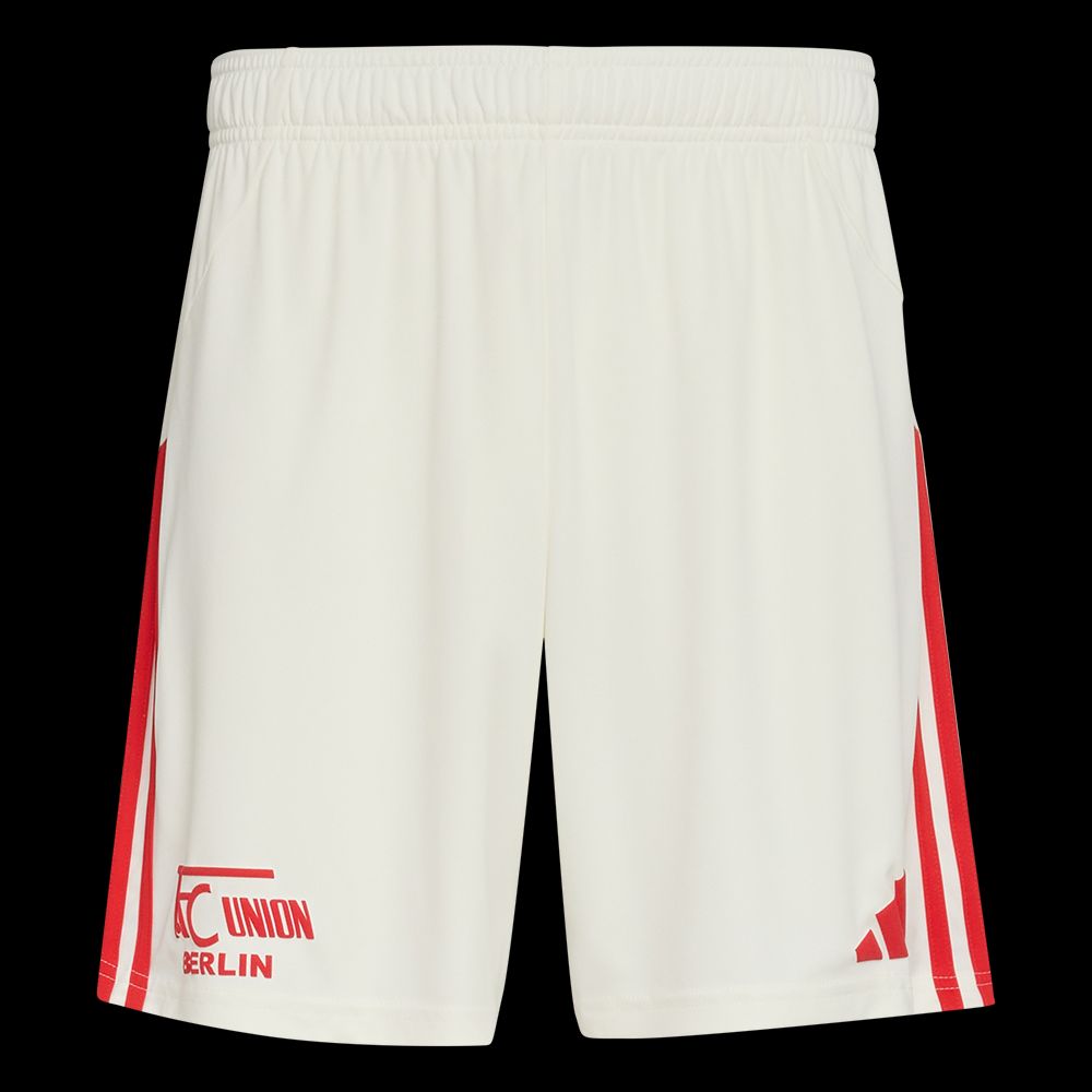 Weiße Sportshorts mit roten Akzenten und dem Logo des FC Union Berlin.