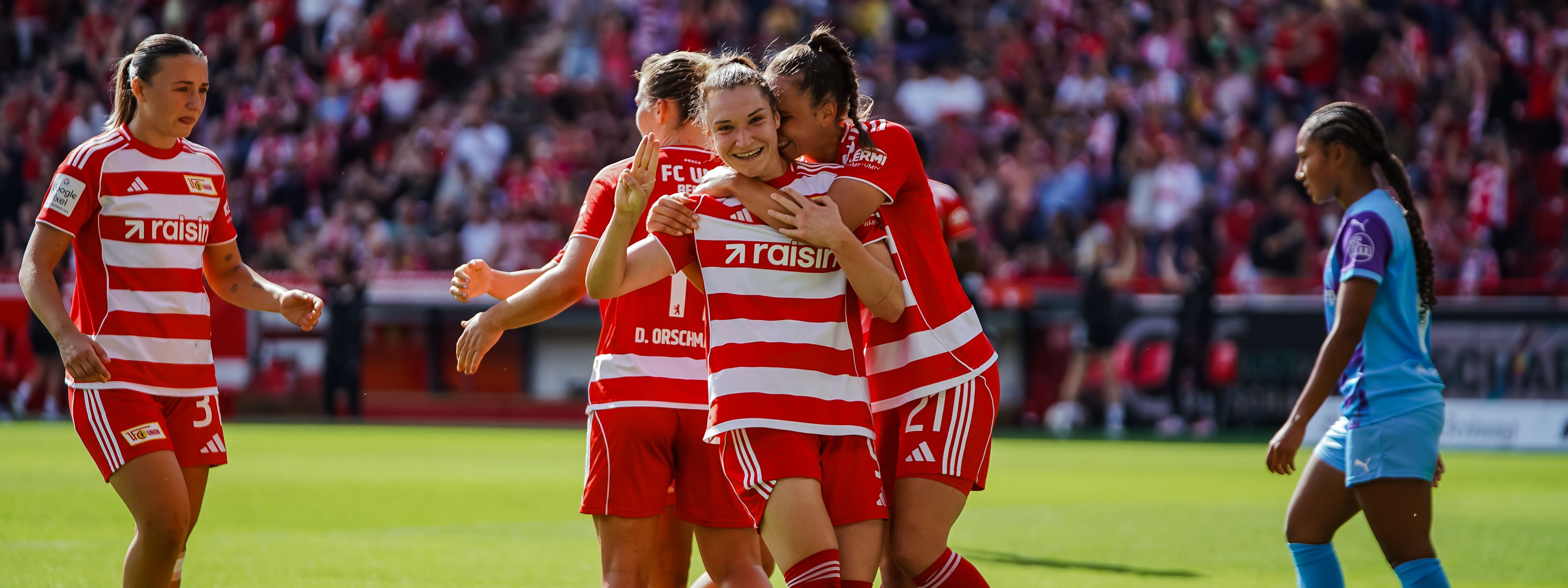 Profi-Frauen feiern den ersten Bundesliga-Sieg 